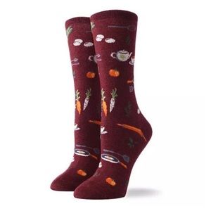 Alice Wonderland and the tea cup socks